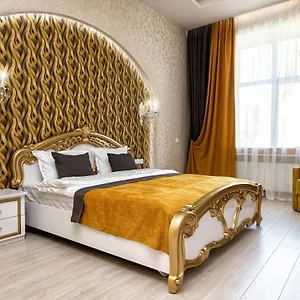 2 Bedroom Tykha Street Center With Parking Place , Львов Украина