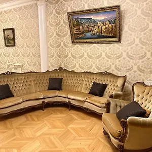 King Ln , Тбилиси Грузия